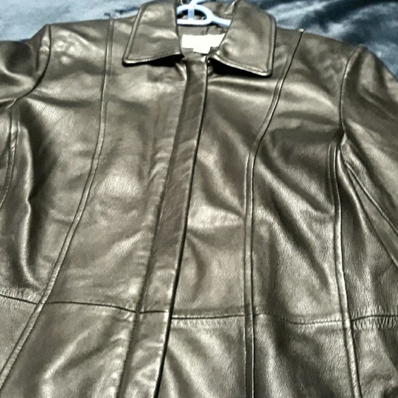 Woman black leather casual  jacket - Picture 2 of 4